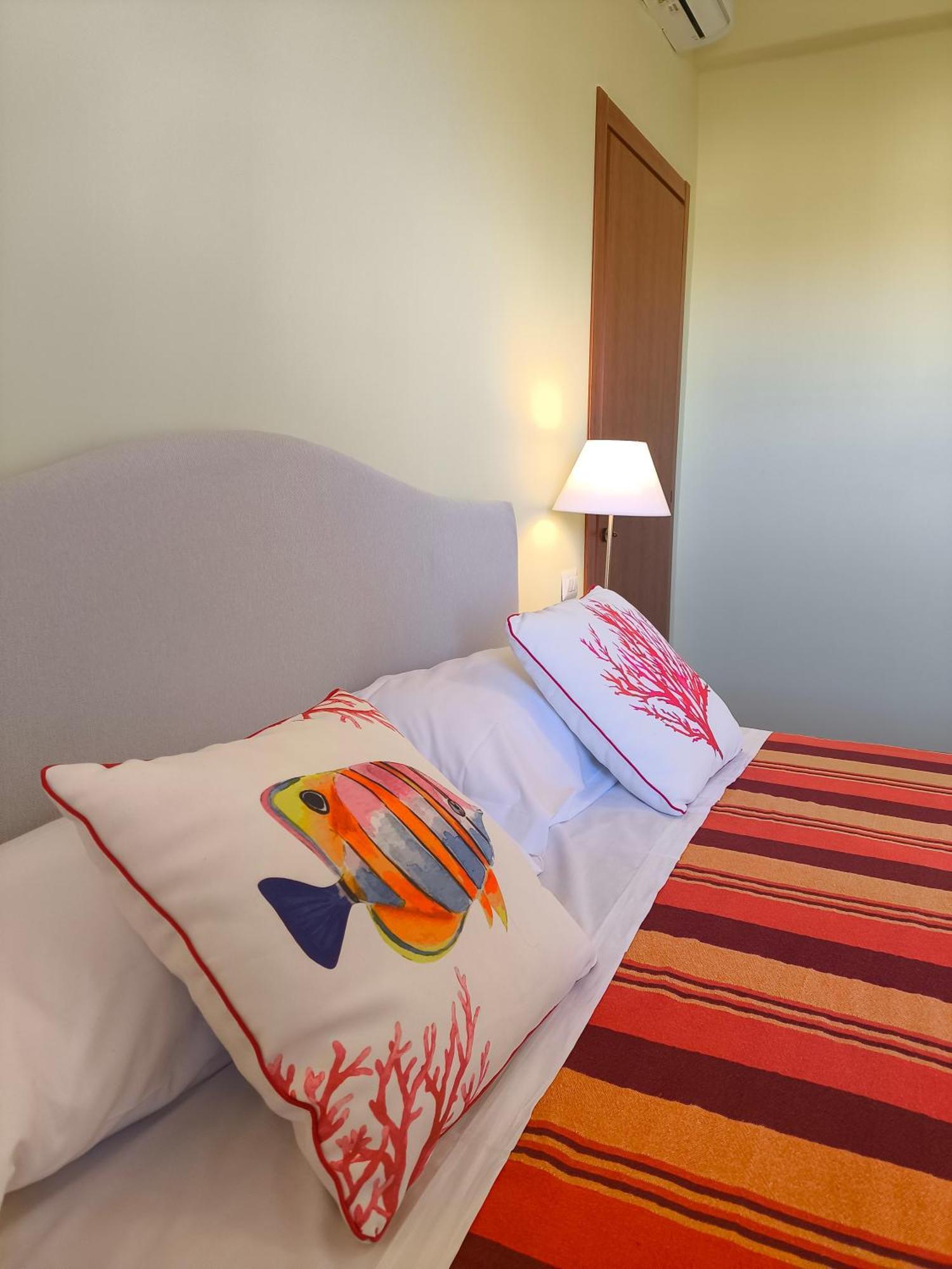 Casa Mar - Elegant Apartment With Pool And Panoramic Terrace In The Heart Of Península Sorrentina Exterior foto