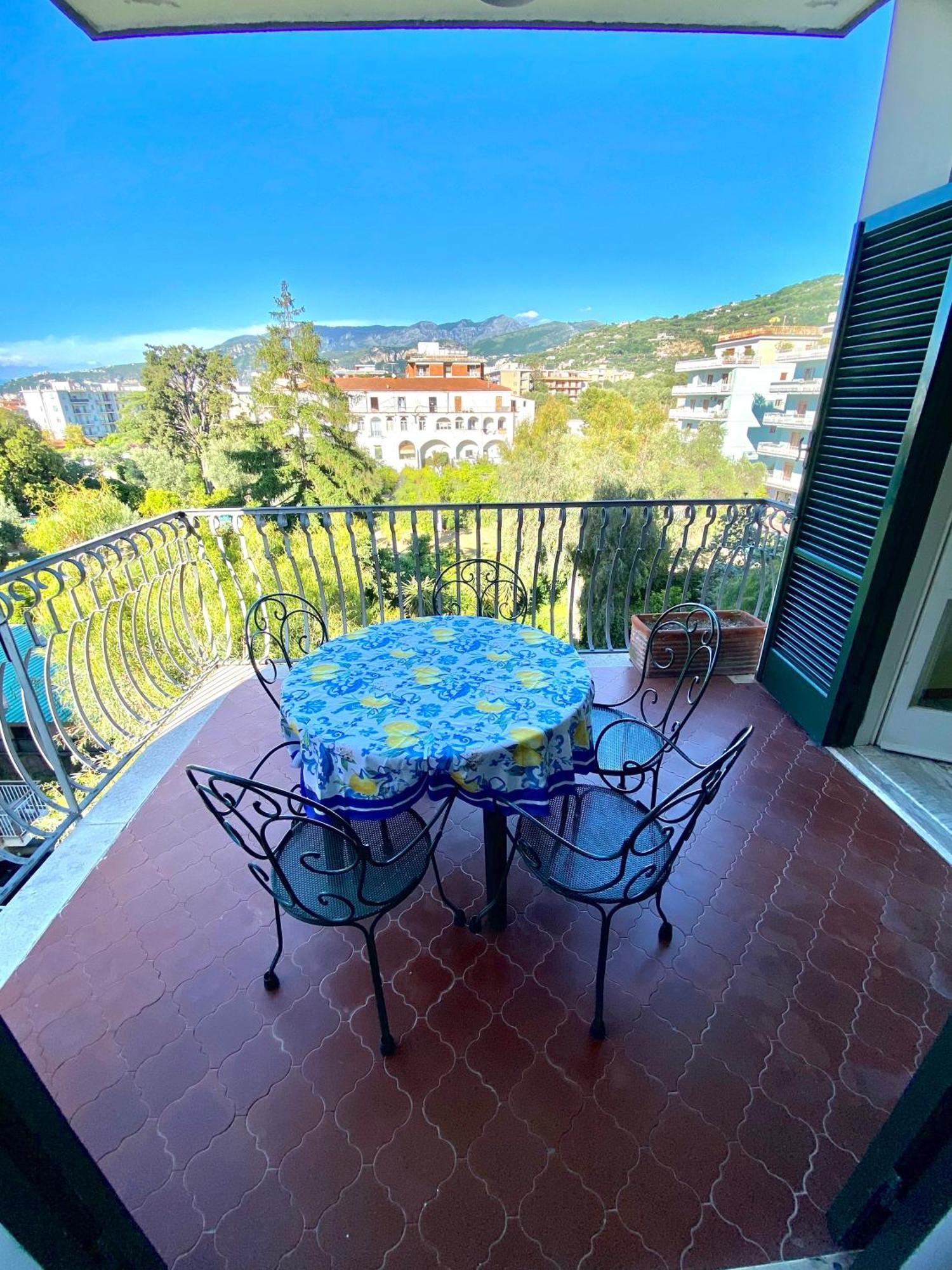 Casa Mar - Elegant Apartment With Pool And Panoramic Terrace In The Heart Of Península Sorrentina Exterior foto